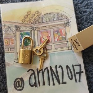 Louis Vuitton Lock & 2 Keys - LV Padlock